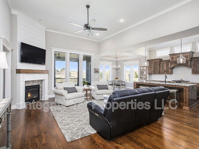 Photo - 6917 NE 70th St