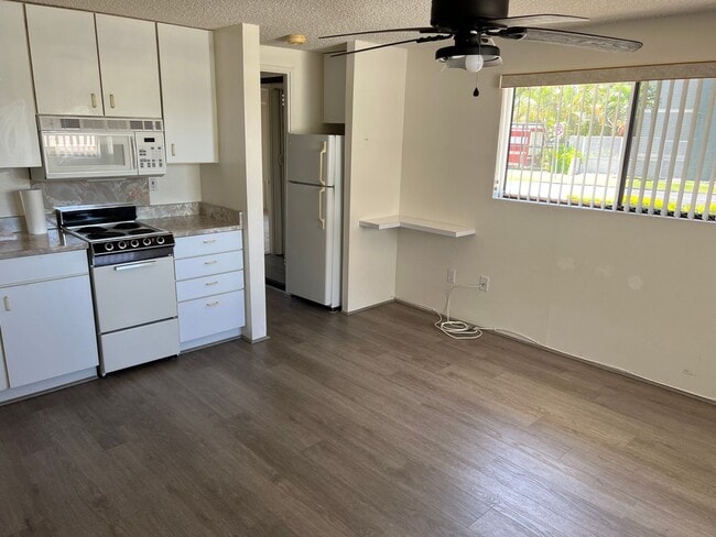 2860 Waialae Ave Unit 118