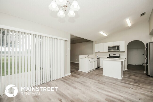 Photo - 662 Brockton Dr