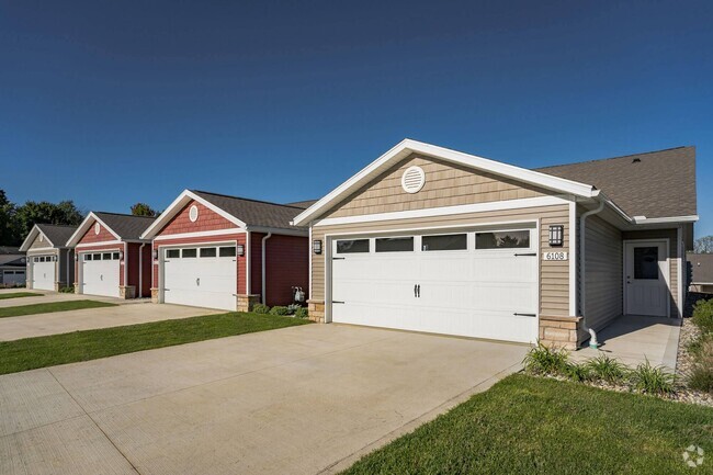 Building Photo - Redwood Maumee Reynolds Road Rental