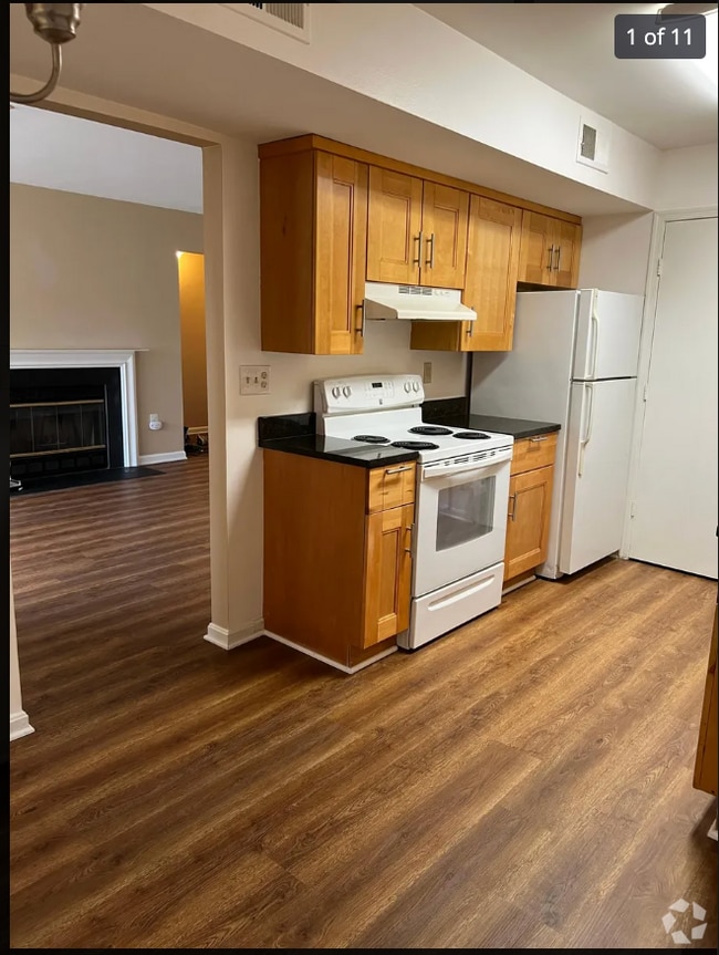 Building Photo - 2503 McVeary Ct Unit E Rental