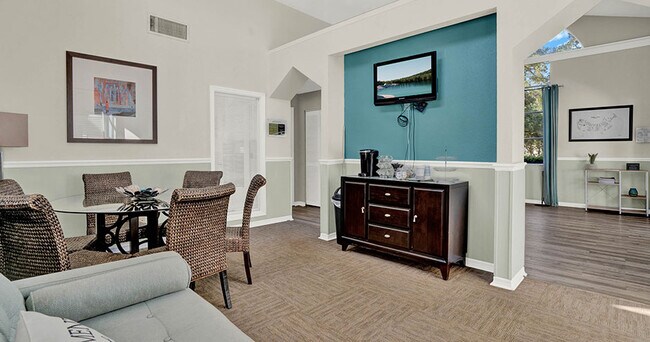 Paddock Place Apartment Homes