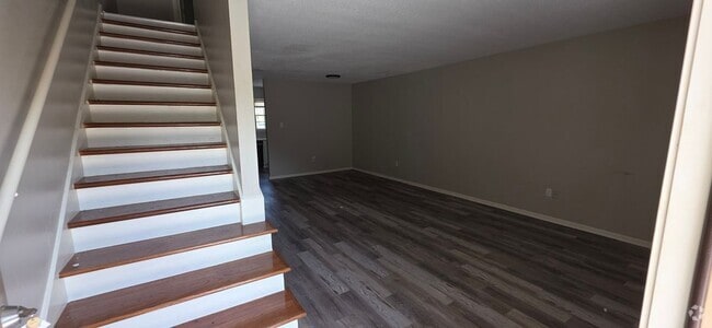 Building Photo - 650 Central Ave Rental
