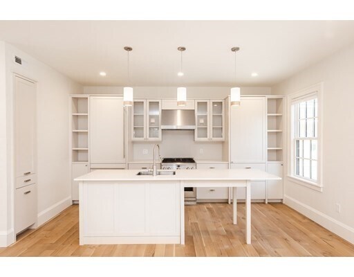 Photo - 229 Concord Ave Unidad 229