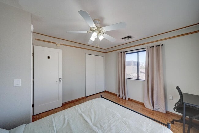 Photo - 5124 W Harmont Dr