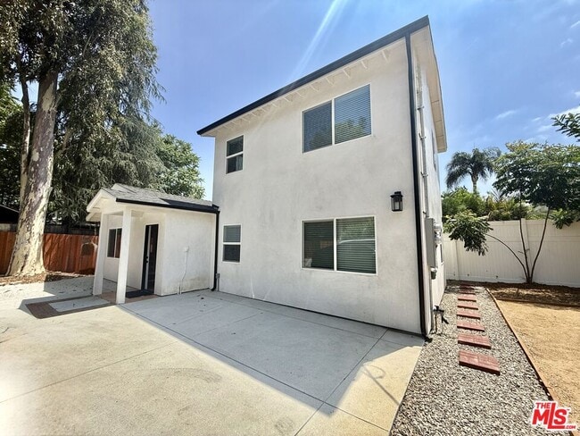 Photo - 5756 Fallbrook Ave House