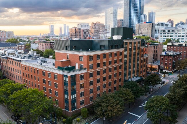 Building Photo - Essex Commons Rental