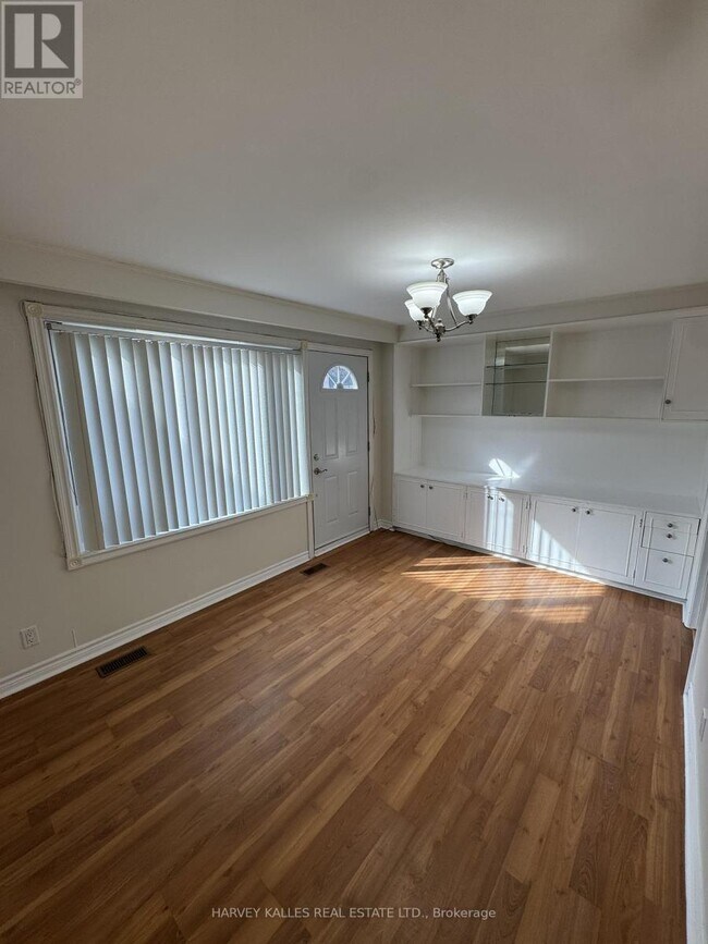 Photo - 258 Maxwell St