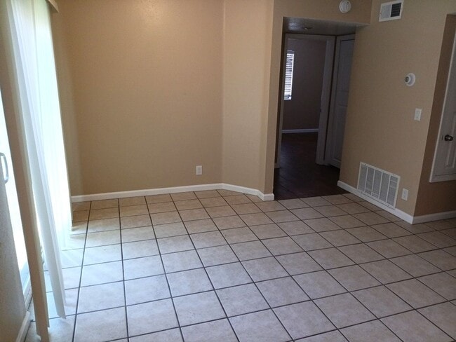 Photo - Available Now! 3 Bedroom 2 Bathroom Located in SW ABQ!! Showings Available! Price drop!