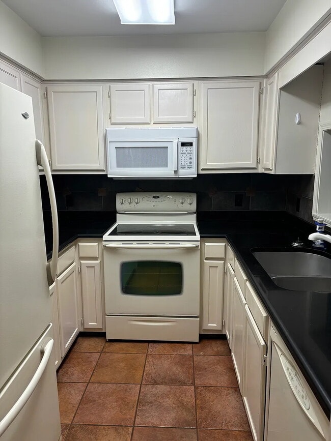 Photo - 3839 Belle Meade Ct