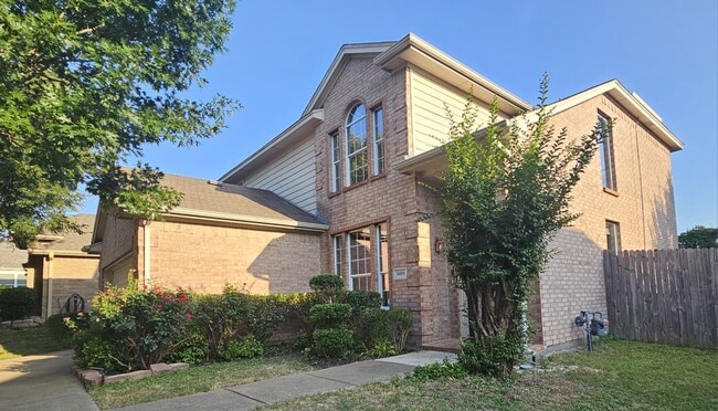 Building Photo - 8409 Romanway Dr Rental