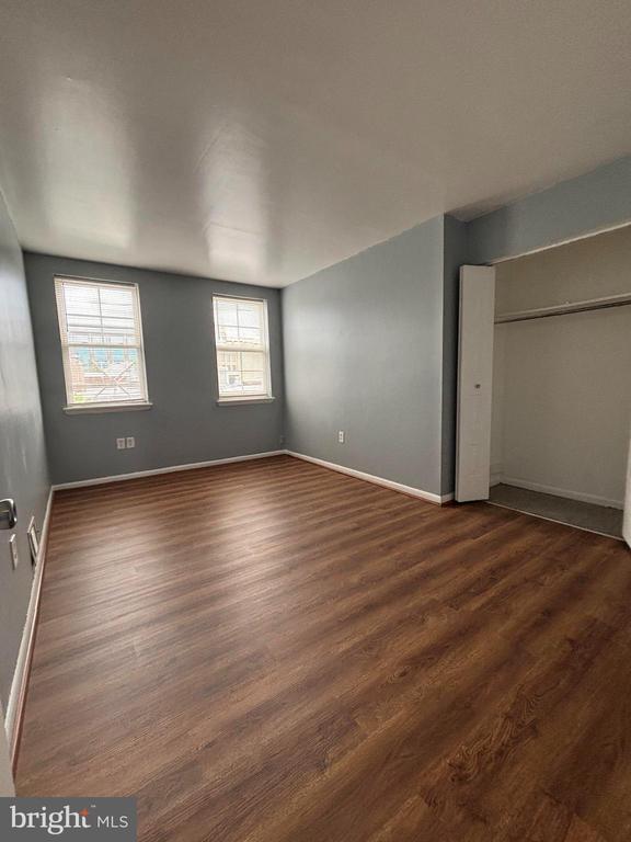 Photo - 922 W Lombard St