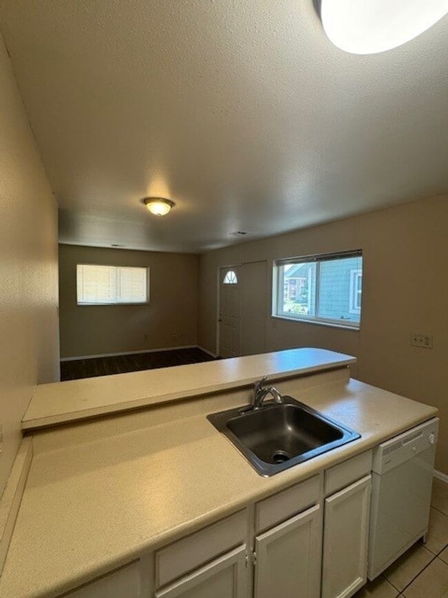 Photo - ar2227 Unit C