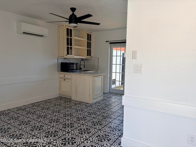 Photo - 1454 Guava Ave