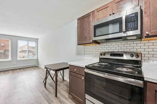 Photo - 356 Franklin Ave Unit APT A4