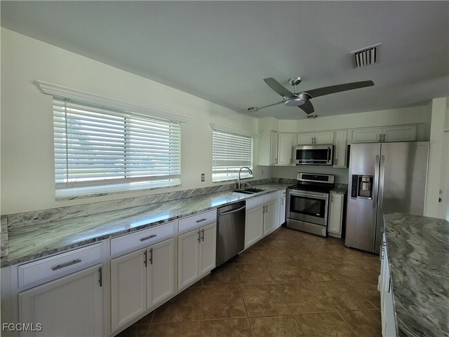 Photo - 3829 SE 10th Ave