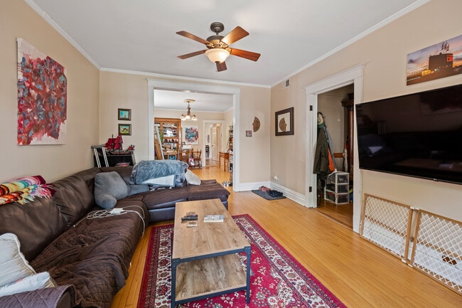 Photo - 3614 N Hoyne Ave Unit 1