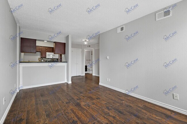 Photo - 9520 Royal Ln Unit 321