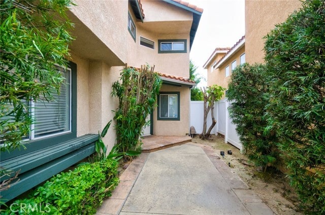 15737 Altamira Dr