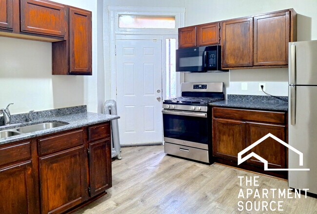 Photo - 4533 S Michigan Ave Unidad 3A