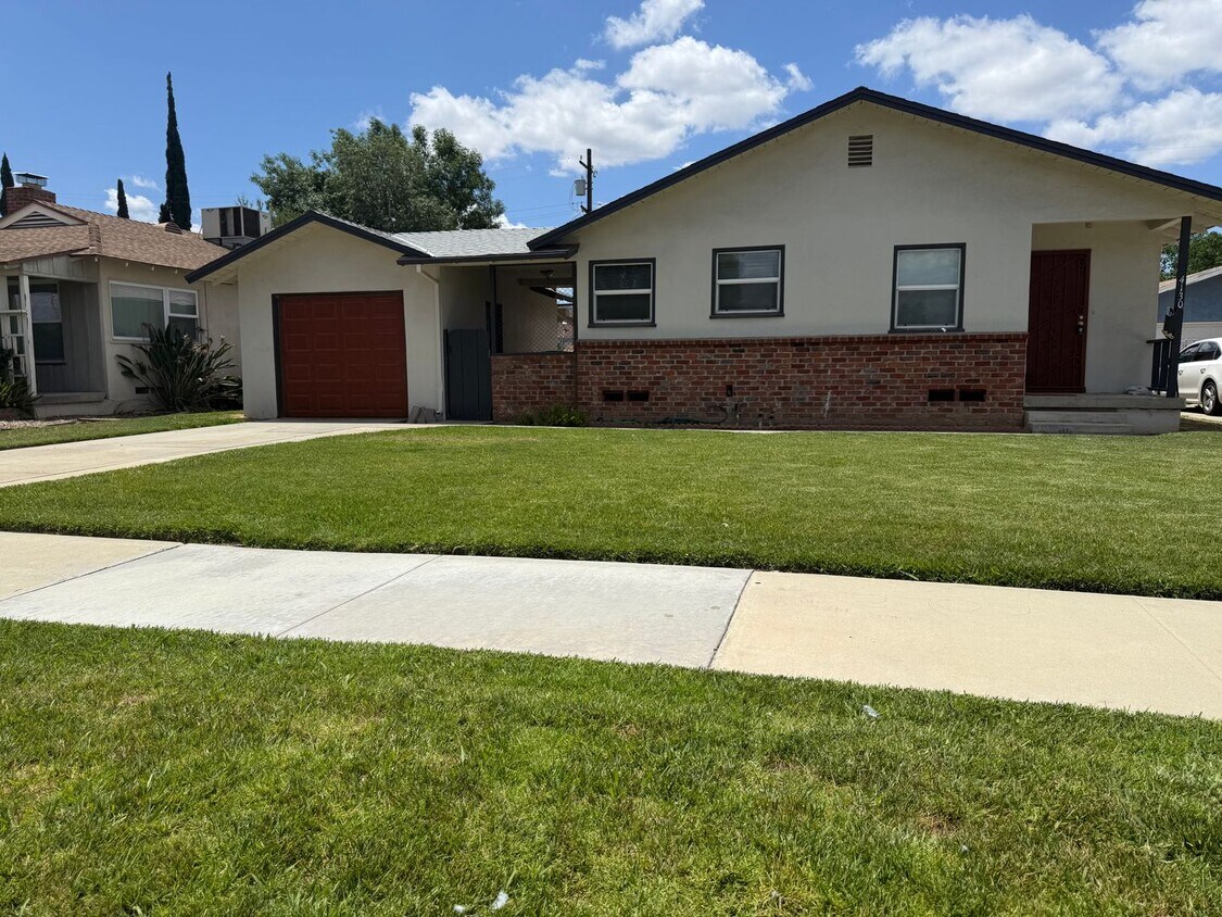 3 Bedroom 1 Bathroom home in Riverside - 3 Bedroom 1 Bathroom home in Riverside