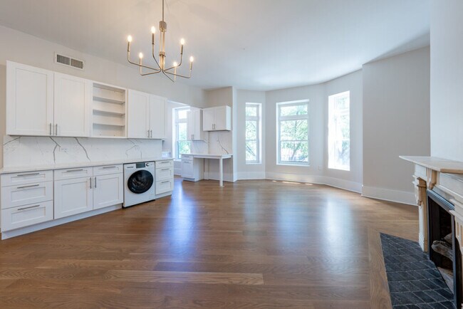 Photo - 2246 N Clark St Unidad Apt 1