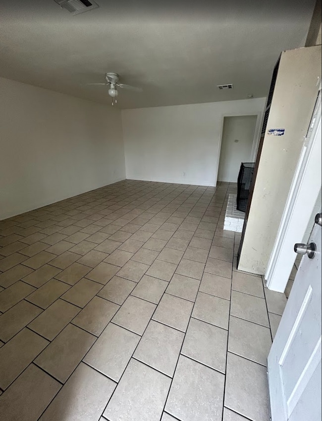 Photo - 1004- 06 Unit 1004 McCurdy Dr.