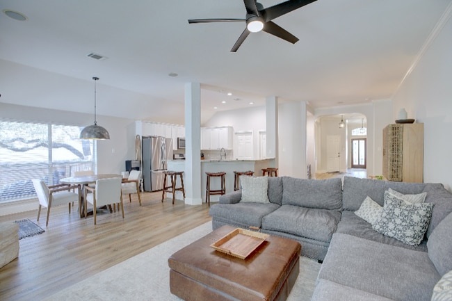 Photo - 4117 Gazley Ln