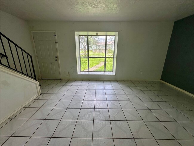 Photo - 13517 Castilian Dr Unit 1