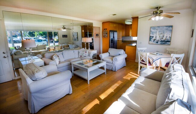 1052 Isabella Ave Unit Vacation Rental
