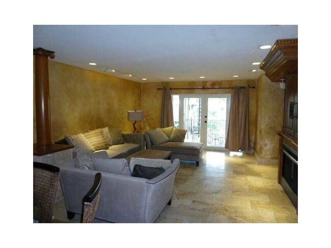 Photo - 2211 NE 123rd St