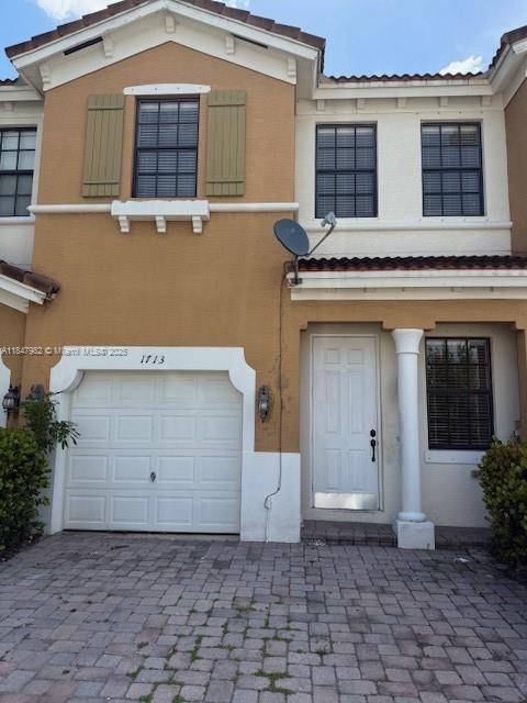 Building Photo - 1713 SW Umbria St Rental