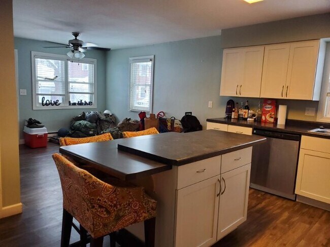 1408 Madison St Unit 1406
