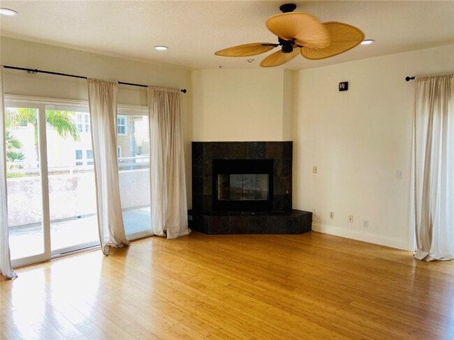 Photo - 20812 Beach Blvd