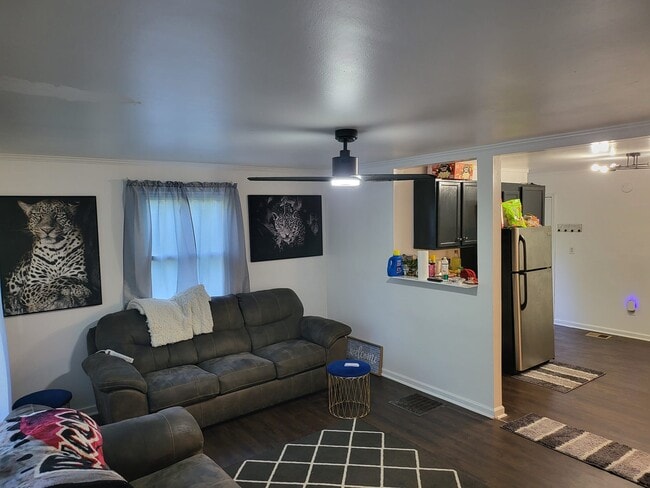 Photo - 1308 Elizabeth Ave SW