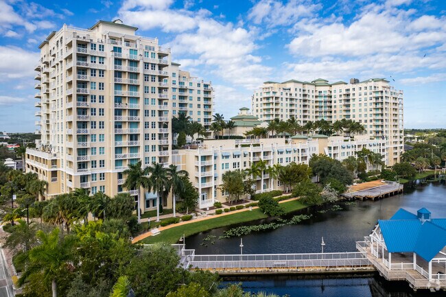 350-400 N Federal Hwy - Casa Costa