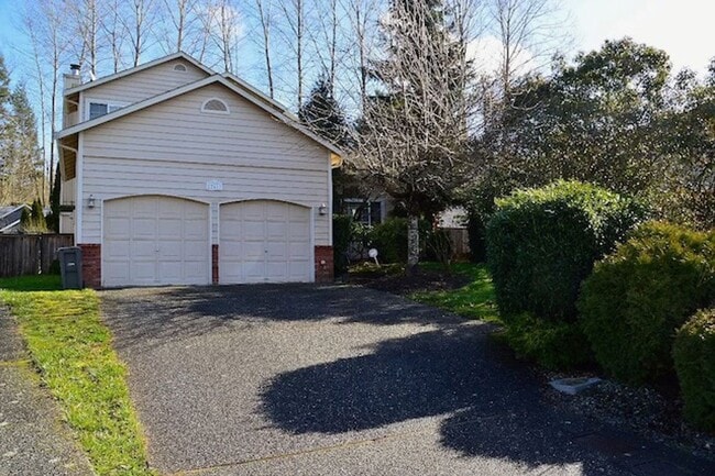 Beautiful 4 Bed 3 Bath Bothell Home! - Beautiful 4 Bed 3 Bath Bothell Home!