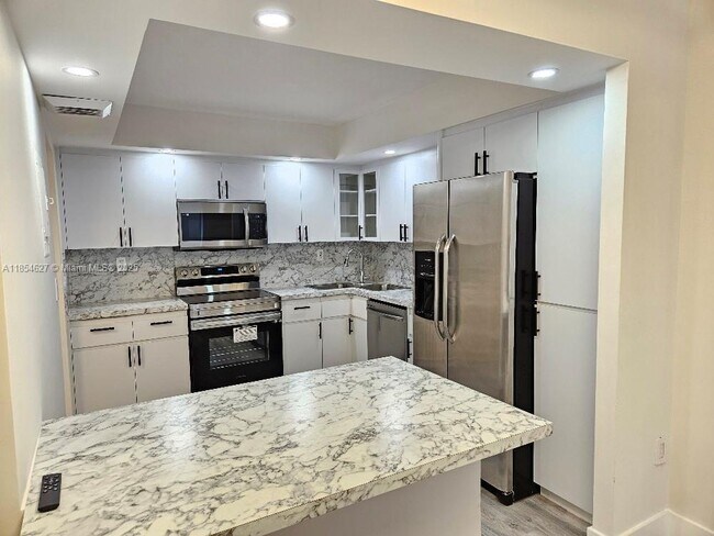 Building Photo - 18021 Biscayne Blvd Unit 1903 Rental