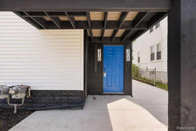 Photo - 308-310 East Harry Ave Unit 2