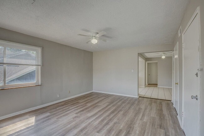Photo - 783 N Fred Shuttlesworth Cir Unit 4