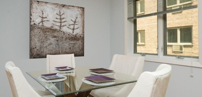 Building Photo - 426 W Barry Ave Unit 205