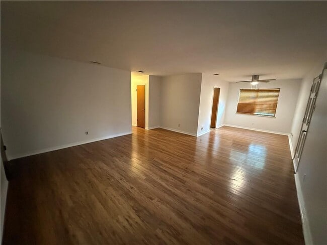 Photo - 2308 Crestwood Cir