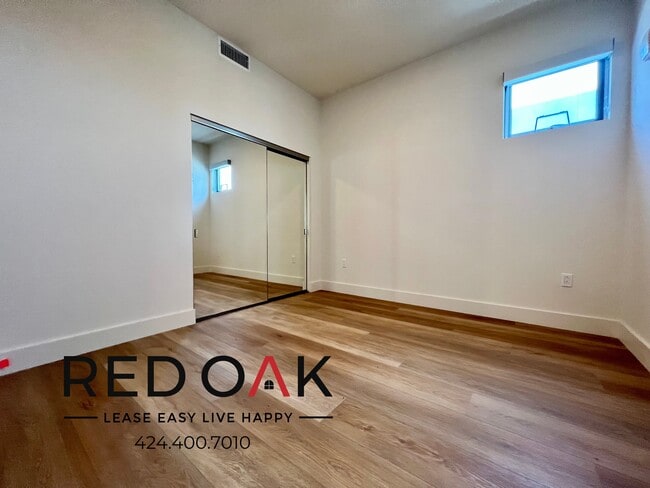 Photo - 1001 N Fairfax Ave Unidad PH3