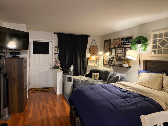 53 W Main St Unit 5
