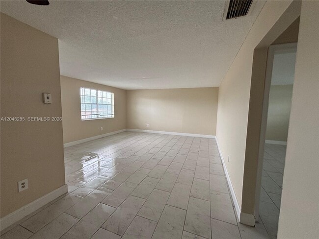 Photo - 6601 SW 18th St Unit 210