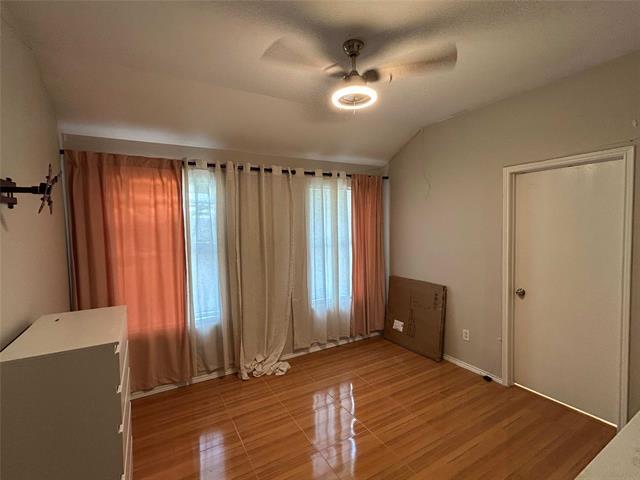 Photo - 1949 Sampsell Dr