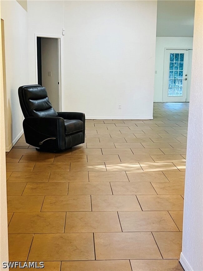 Photo - 3280 2nd Ave SE