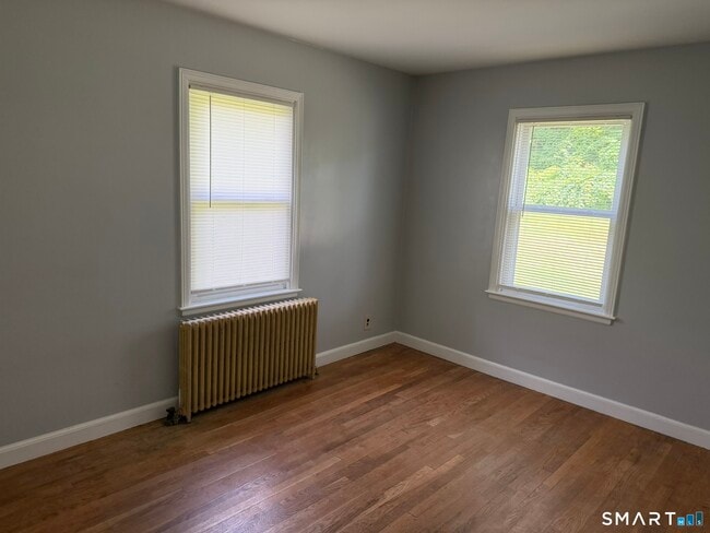 Photo - 156 Forest St