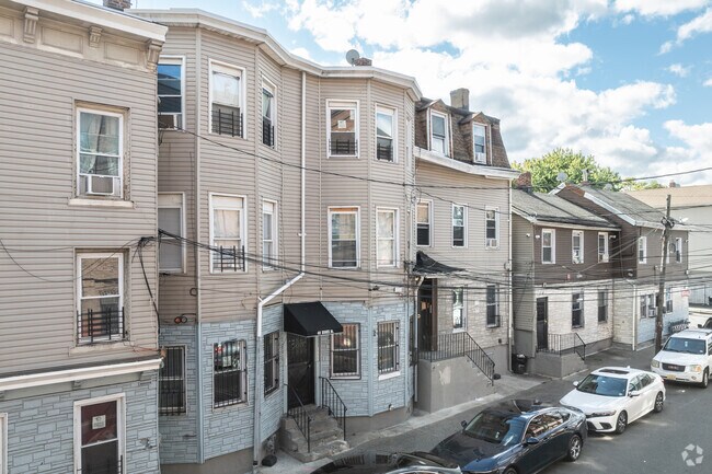 Photo - 42-52 Essex St
