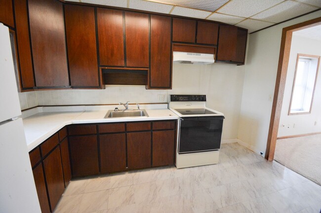 Photo - Cute house, great location, move in and ma...